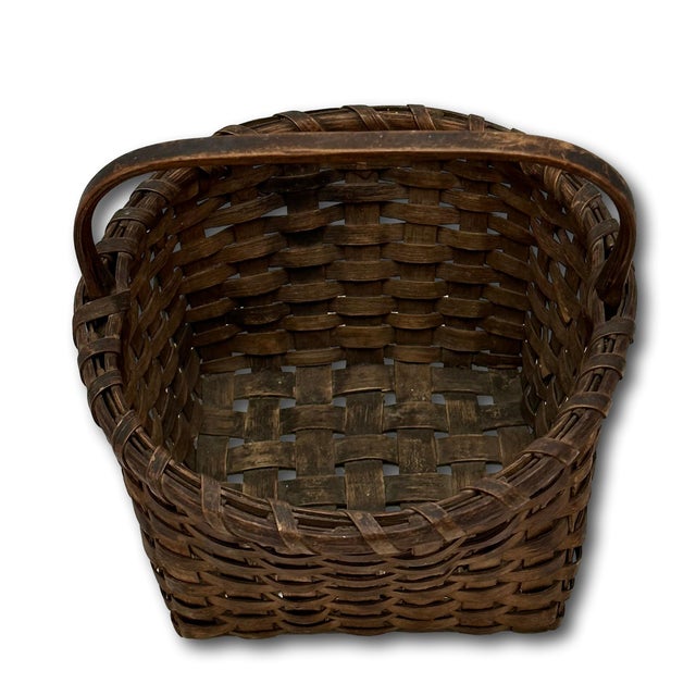 Excellent Small Size Antique New England American Hand Woven Ash Wood Splint Berry Gathering Basket For Sale - Image 14 of 18