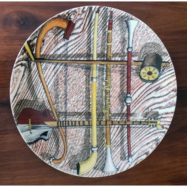 Piero Fornasetti Porcelain Orchestra Pattern Plates With Musical Instruments, Set of 15, Circa 1980 For Sale In Philadelphia - Image 6 of 13