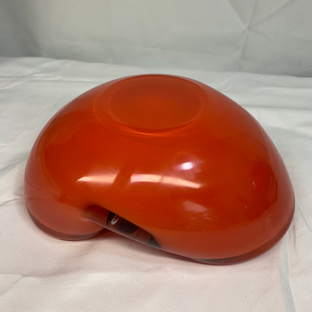 Persimmon C. 1960s Alfredo Barbini Murano Persimmon Orange Glass Vide-Poche With Gold Flecks For Sale - Image 8 of 9