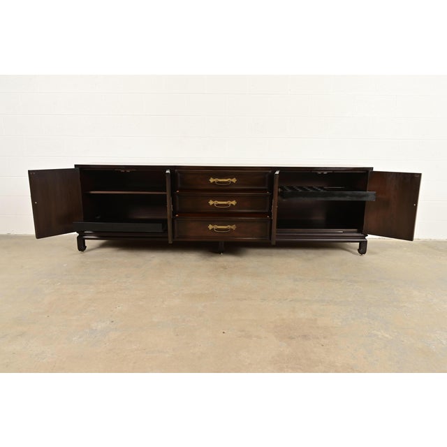 1960s John Stuart for Mount Airy Hollywood Regency Chinoiserie Monumental Mahogany and Brass Sideboard Credenza, 1960s For Sale - Image 5 of 13