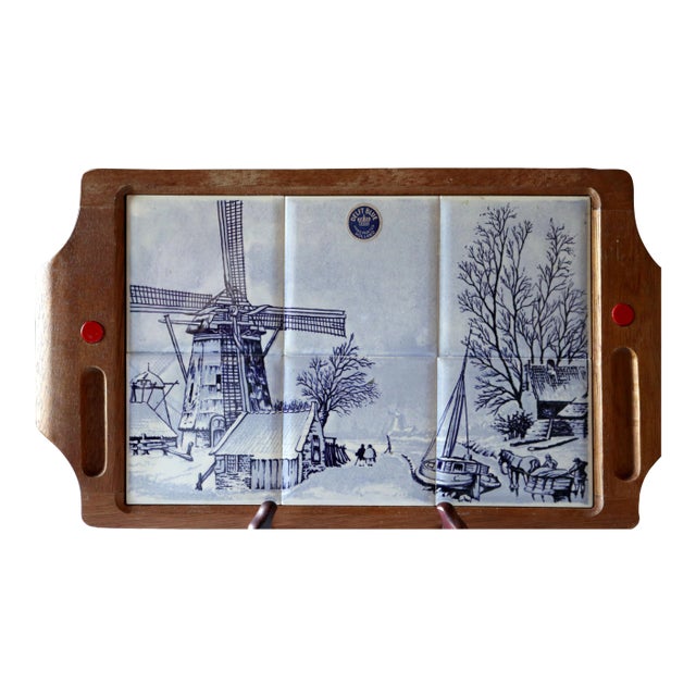 Hand Painted Vintage 1960s Delft Blue and White Tile Cheese Board For Sale