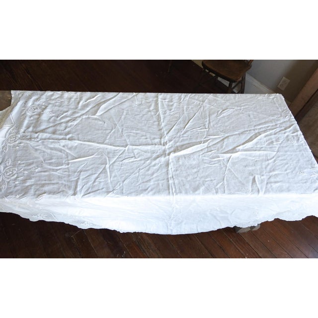 Antique Emboidered Round White Tablecloth Chairish