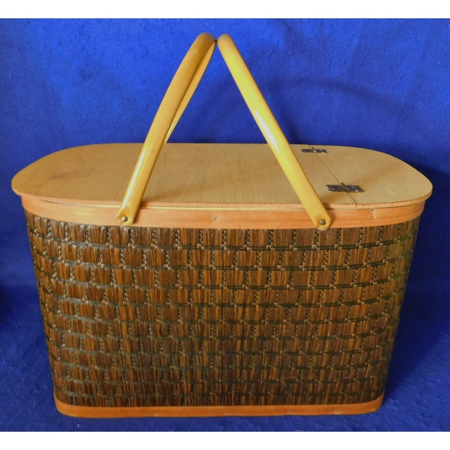 Large Vintage Hawkeye Burlington Wicker Picnic Basket Service for 6 & Table Insert Chairish