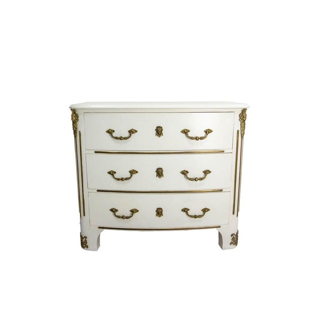 Mid-Century Louis XVI French White Chest of Drawers in Elm & Bronze, 1960s For Sale - Image 3 of 15