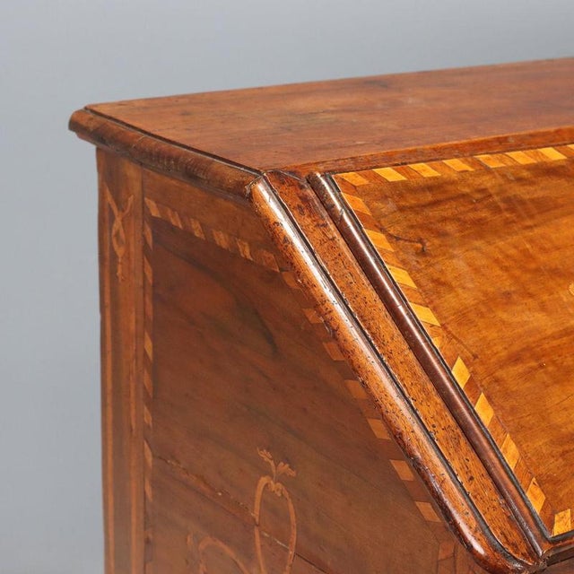 Baroque Walnut Bureau with Maple Inlays For Sale - Image 5 of 16