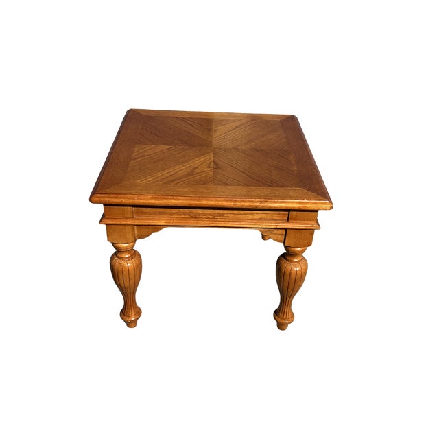 Late 20th Century Vintage Broyhill Tuscan Neoclassical End Table – Solid Wood Square Side Table With Fluted Turned Legs & Four-Way Matched Top For Sale - Image 5 of 11