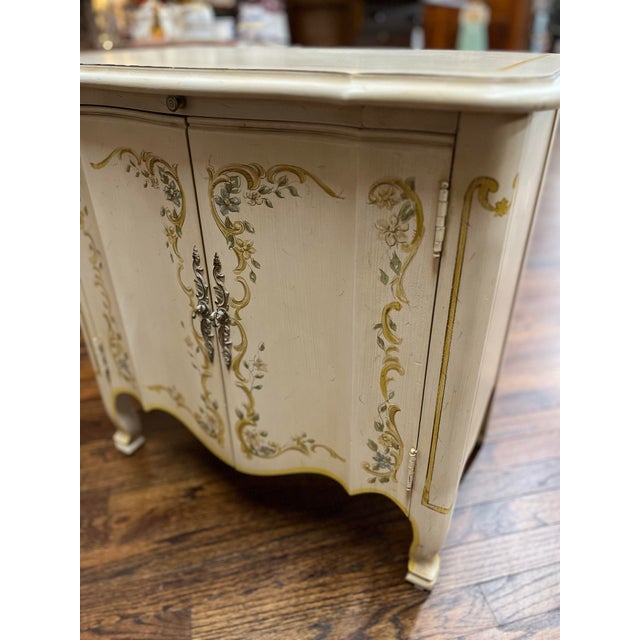 1970s Attributed Drexel Commode Cabinet For Sale In Dallas - Image 6 of 7