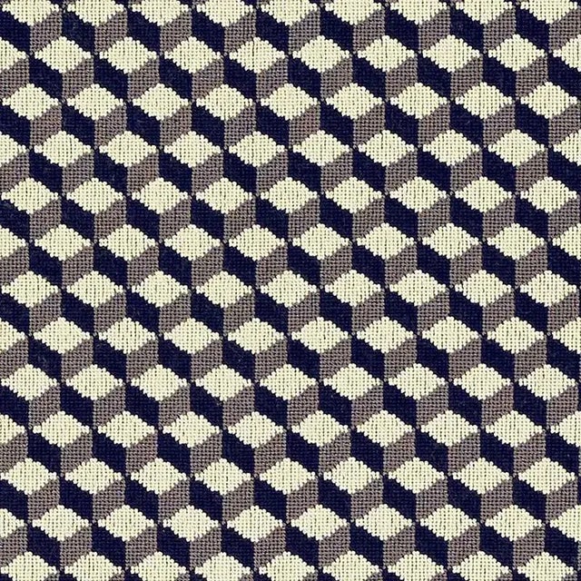 A gutsy, of-the-moment take on a timeless motif, in classic epingle. It will endure virtually any wear and tear without...