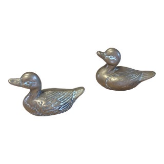 Vintage Pair of Small Brass Ducklings - 2 For Sale