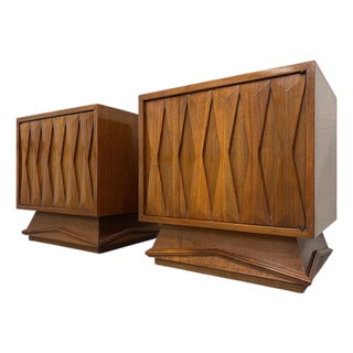 Pair of 1960s Mid-Century Modern Walnut Geometric Nightstands For Sale