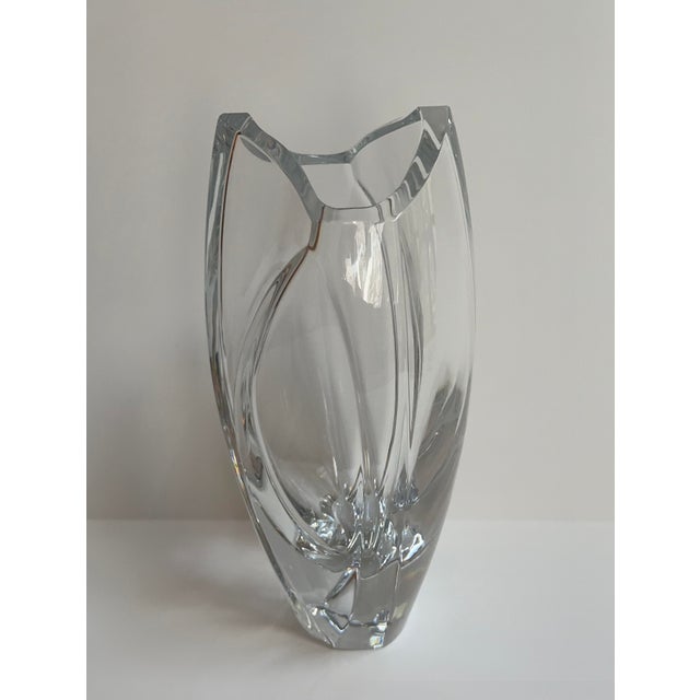 The Baccarat Giverny 9" sign RRIGOT , sculptor Robert Right, who was Baccarat Artis advisor from 1966 to 1996, Vase is a...