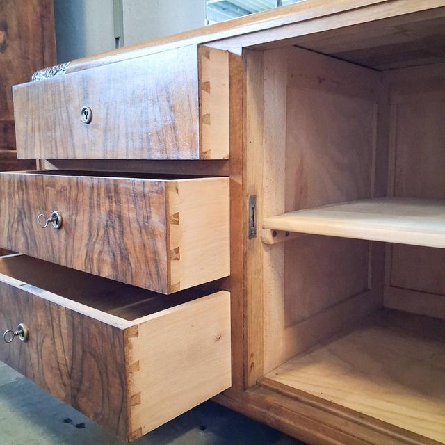 Art Deco Walnut Veneer Chest of Drawers with Folding Mirror For Sale - Image 6 of 18