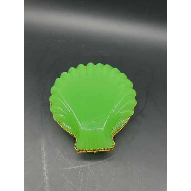 Forest Green Napoleon III French Green Opaline Shell-Shaped Box For Sale - Image 8 of 12