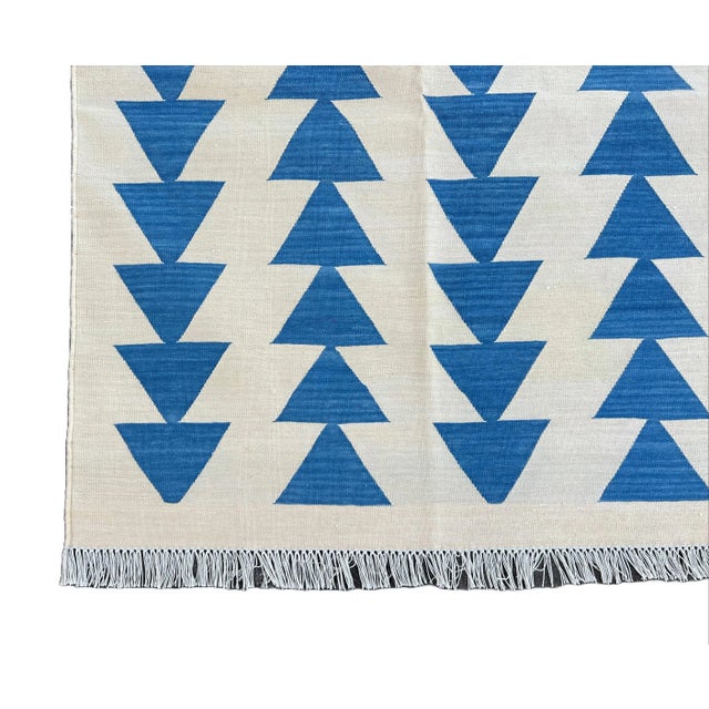 Handwoven Cotton Area Rug Vegetable Dyed Cream and Blue Pyramid Patterned Checked Dhurrie - 10'x14' For Sale - Image 10 of 10