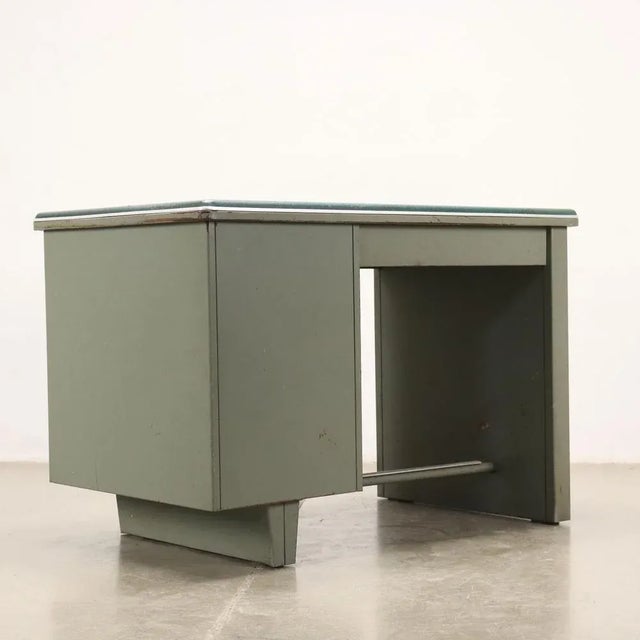 Green Writing Desk in Enamelled Metal and Leatherette, 1960s For Sale - Image 8 of 9