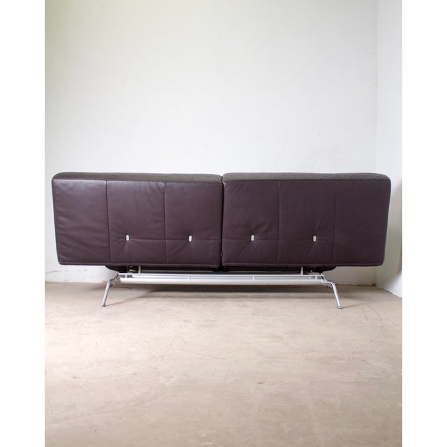 The Smala sofa, designed by Pascal Mourgue and produced by Cinna, is an iconic piece of 2000s design. This ingenious and...