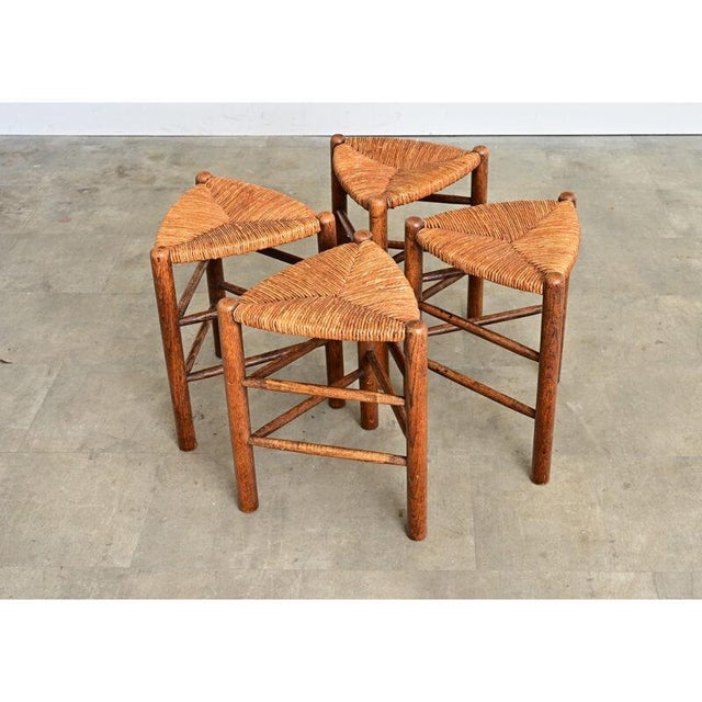 French Vintage Set of Four Oak and Rush Seat Triangular Stools For Sale In Baton Rouge - Image 6 of 9