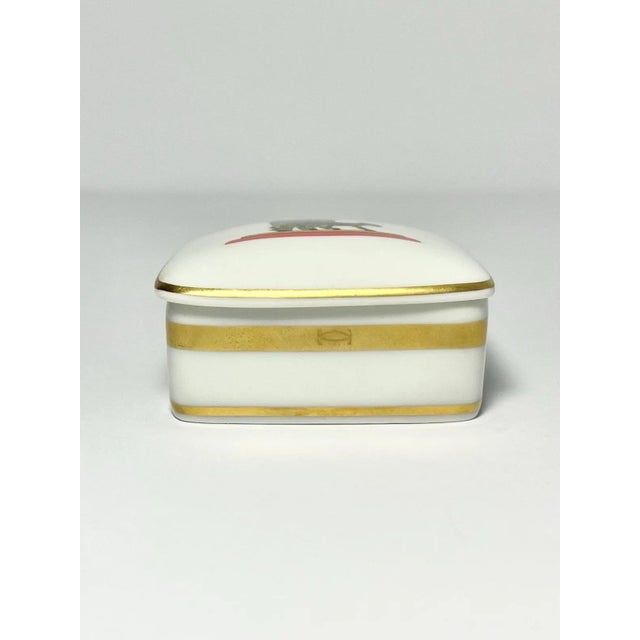 Contemporary 1980s Cartier “La Maison De Louis Cartier” Porcelain Square Trinket Box & Lid For Sale - Image 3 of 7