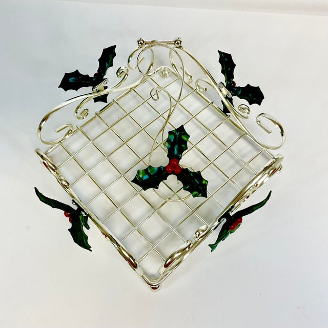 1980s Vintage Hollywood Regency Americana Boho Chic Napkin Holder With Holly Berry Motif, Christmas For Sale - Image 10 of 10