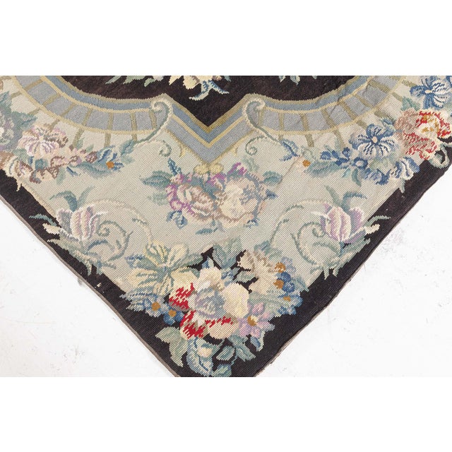 1920s English Needlepoint Rug with Floral Medallion Design For Sale In New York - Image 6 of 6