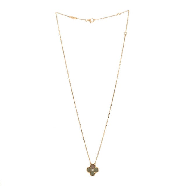 Van Cleef & Arpels Vintage Alhambra Grey Motif Diamond Pendant in 18k Rose Gold For Sale - Image 9 of 10