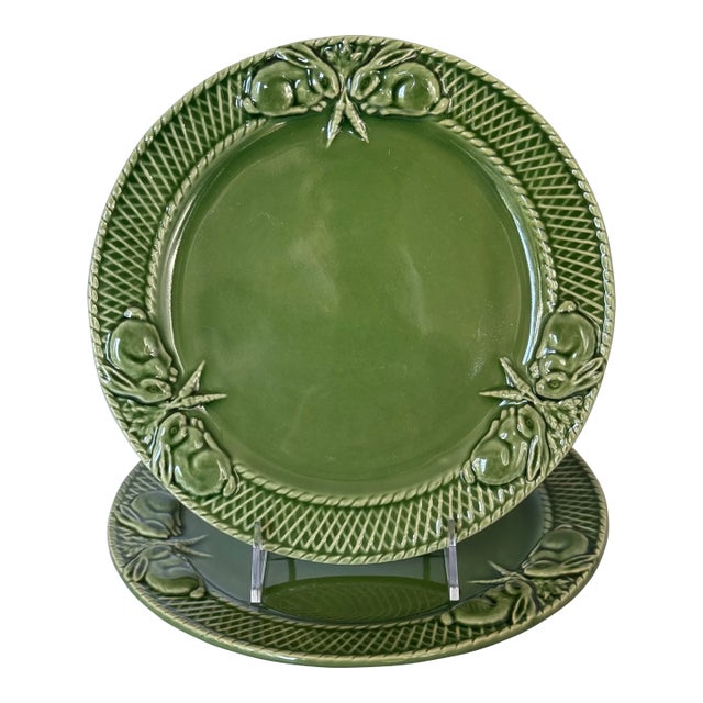 Vintage Bordallo Pinheiro Bunny Rabbit Green Dinner Plates - Set of 2 For Sale
