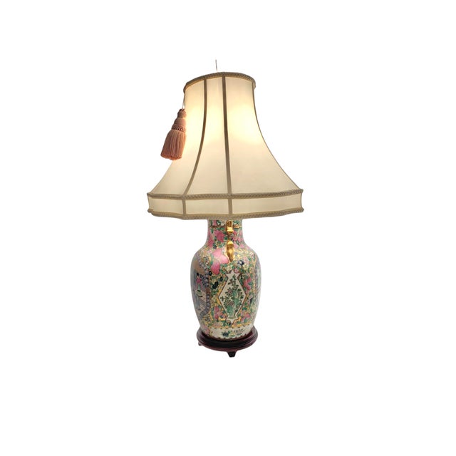 Late 20th Century Late 20th Century Porcelain Lamp Rose Medallion Design Vintage Asian Style With Silk Shade and Tassel For Sale - Image 5 of 9