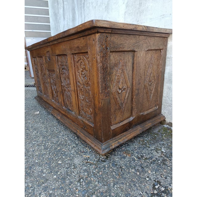 High Chest in Oak, in Good conditions. Designed before 1890