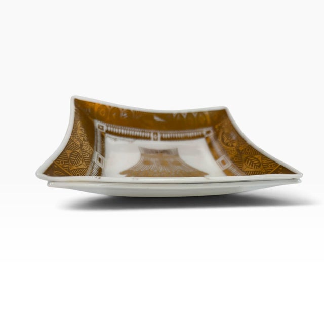 Mid-Century Modern Signed Georges Briard 22k Gold Wheat Sheaf Square Dishes - A Pair For Sale - Image 12 of 14