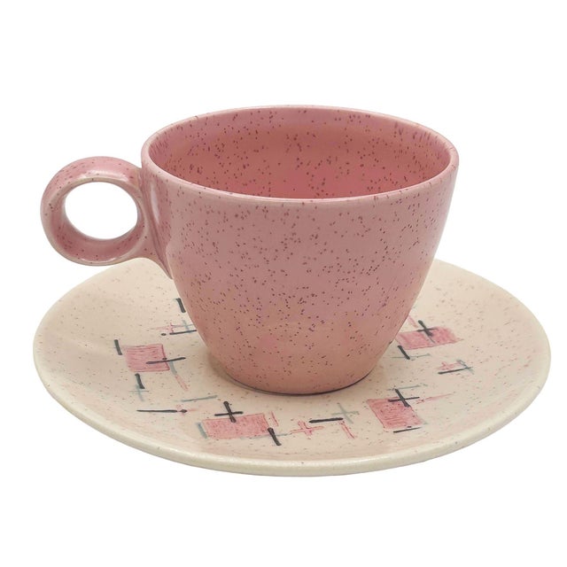 1950s "Tickled Pink" Serverware Dinner Plate Platter Bowl Set by Vernonware - 110 Piece For Sale - Image 17 of 18