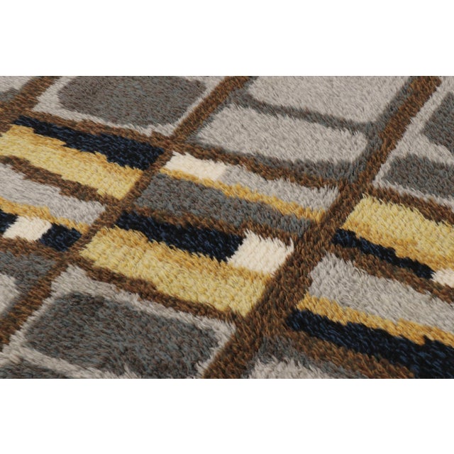1960s Vintage Swedish Rya Rug With Gray and Brown Geometric Grid - Rug & Kilim For Sale - Image 5 of 10