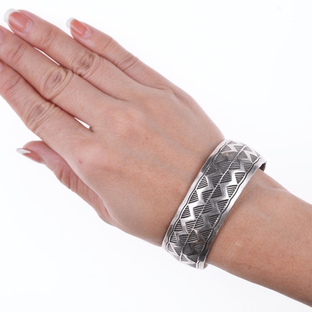 6.75" Douglas Etsitty Navajo Stamped silver bracelet For Sale - Image 9 of 10