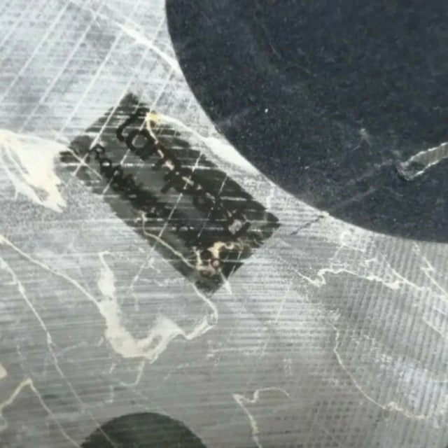 Black Marble and White Mesh Table Lamp from Lamperti, 1970s For Sale - Image 8 of 9