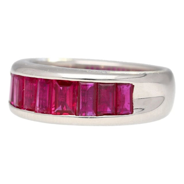 18K White Gold Channel Set Natural Baguette Cut 1-Row Ruby Band Ring, Size 6.5 For Sale - Image 4 of 6