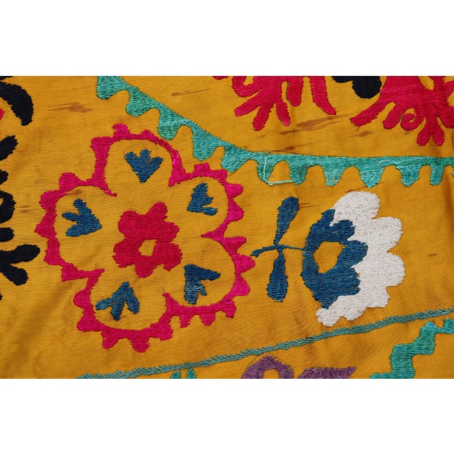 Vintage Hand Embroidered Suzani Wall Hanging, 1920s For Sale - Image 12 of 18