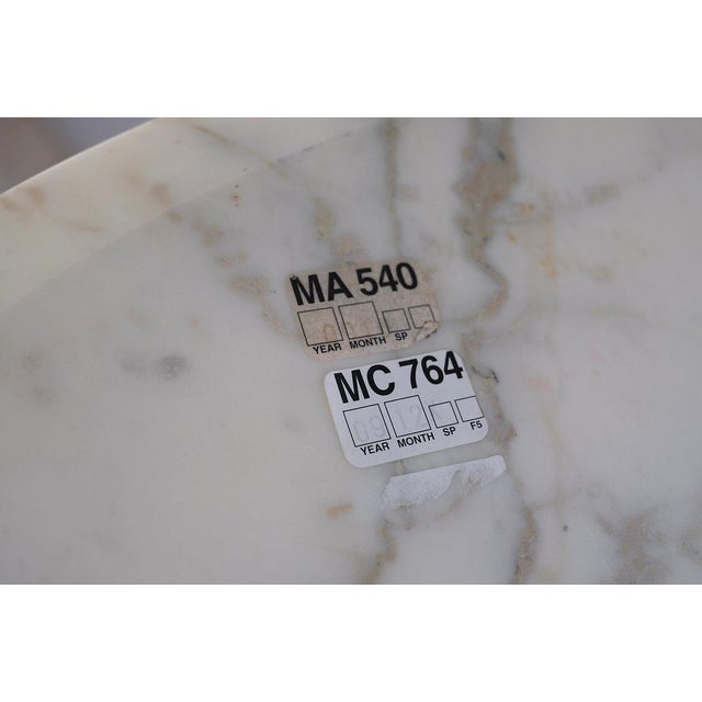 Tulip Dining Table in Marble by Eero Saarinen for Knoll International For Sale - Image 14 of 16