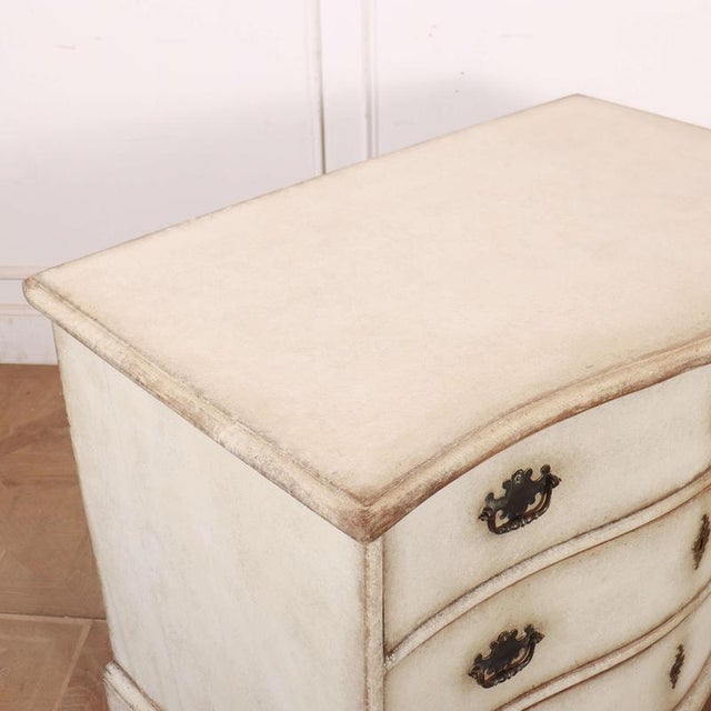 Vintage German Serpentine Commode For Sale - Image 9 of 12