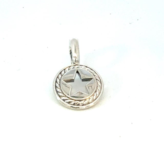 Contemporary 1990s David Yurman Star Amulet Pendant Sterling Silver Estate For Sale - Image 3 of 7
