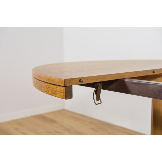 Brown Mid-Century Round Extendable Oak Dining Table by Farstrup Møbler, Denmark, 1970s For Sale - Image 8 of 18