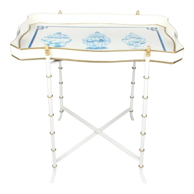 Ginger Jar Design Scalloped Tray Table in Ivory/Blue For Sale