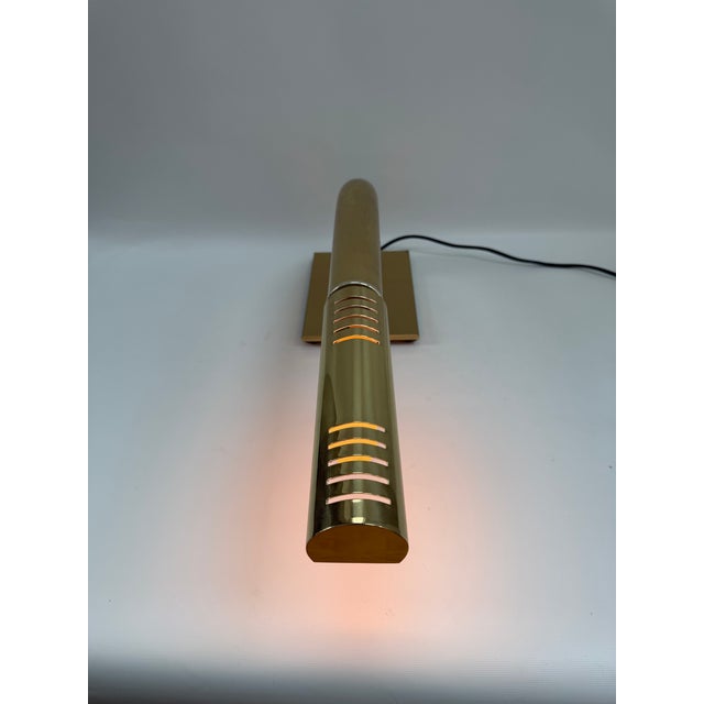 Brass Mid-Century Modern Sculptural Jim Bindman 1970s Sleek Curved Desk or Table Brass Lamp For Sale - Image 8 of 9