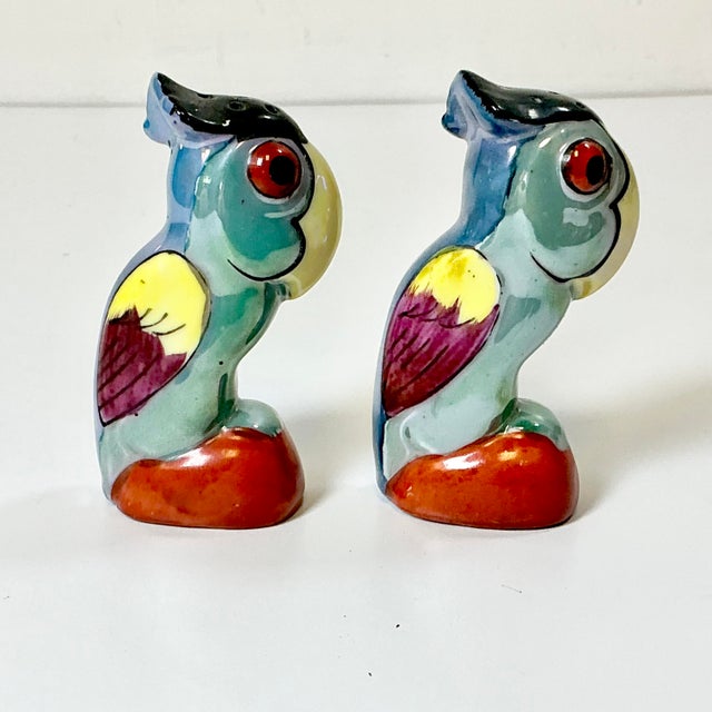 1950s 1950s Vintage Coastal Boho Chic Toucan Salt & Pepper Shakers - A Pair. For Sale - Image 5 of 10