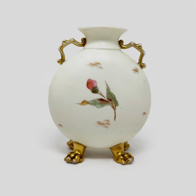 Early 20th Century Antique Rudolstadt Porcelain Footed Flask Vase - Hand-Painted Pink Floral & Gilt For Sale - Image 5 of 7