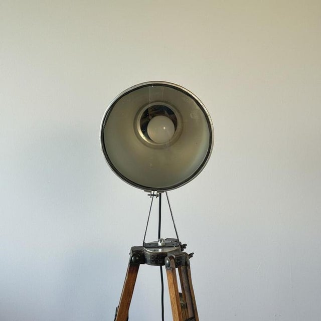 Vintage Tripod Theatre Light For Sale - Image 3 of 8