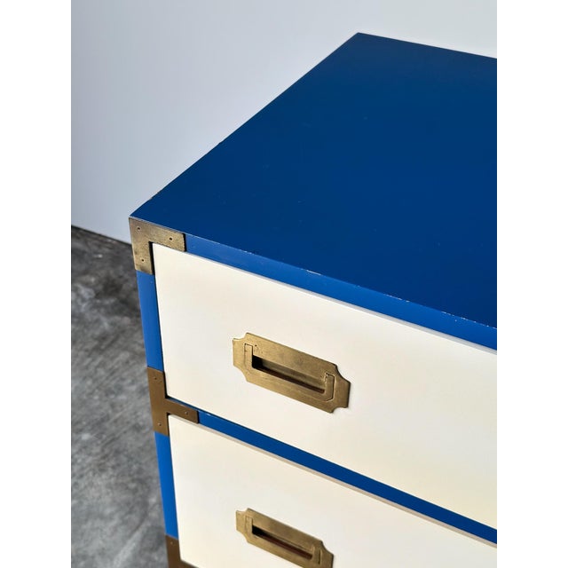 Blue & White Lacquered Campaign Chest of Drawers With Brass Hardware, 1970s For Sale - Image 11 of 17