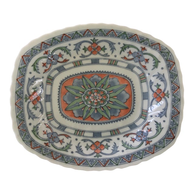 Late 20th Century Porcelain Scalloped Edge Floral Shallow Bowl/Catchall For Sale