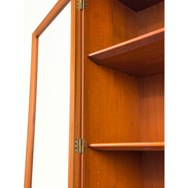 Danish Display Case in Teak by Børge Mogensen for Søborg Møbelfabrik, 1960s For Sale - Image 12 of 18