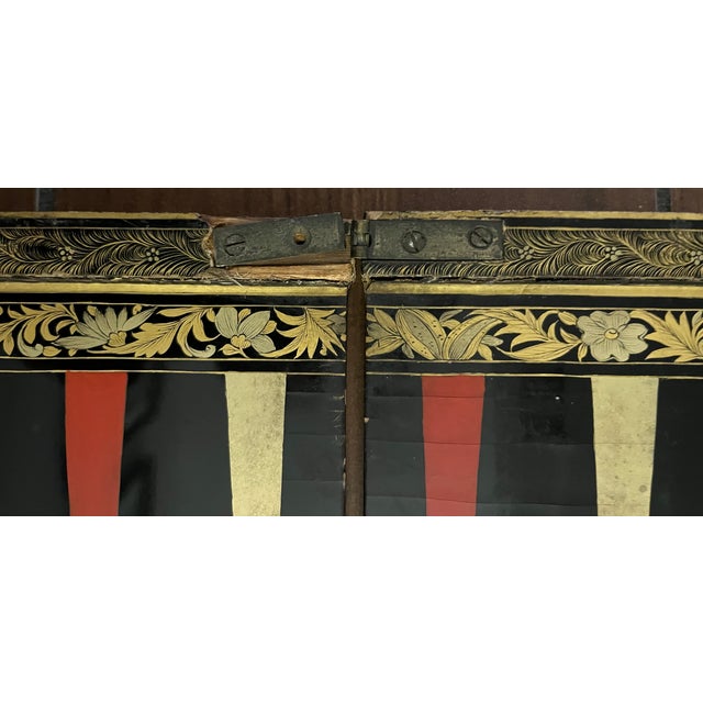 Antique 19th Century Chinese Export Black, Red & Gold Lacquer Wooden Game Board for Chess, Checkers and Backgammon For Sale - Image 11 of 16