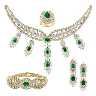 Gia Cert Natural Zambian Emerald & 95 Ct Diamond 4 Piece Set 18 Kt Yellow Gold For Sale