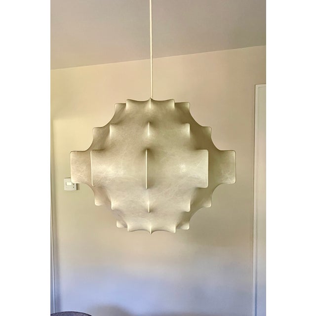 Vintage Cocoon Pendant in the Style of Castiglioni Flos For Sale - Image 4 of 4